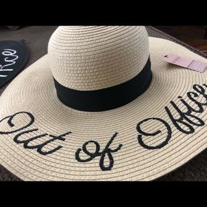Out of Office floppy hat
